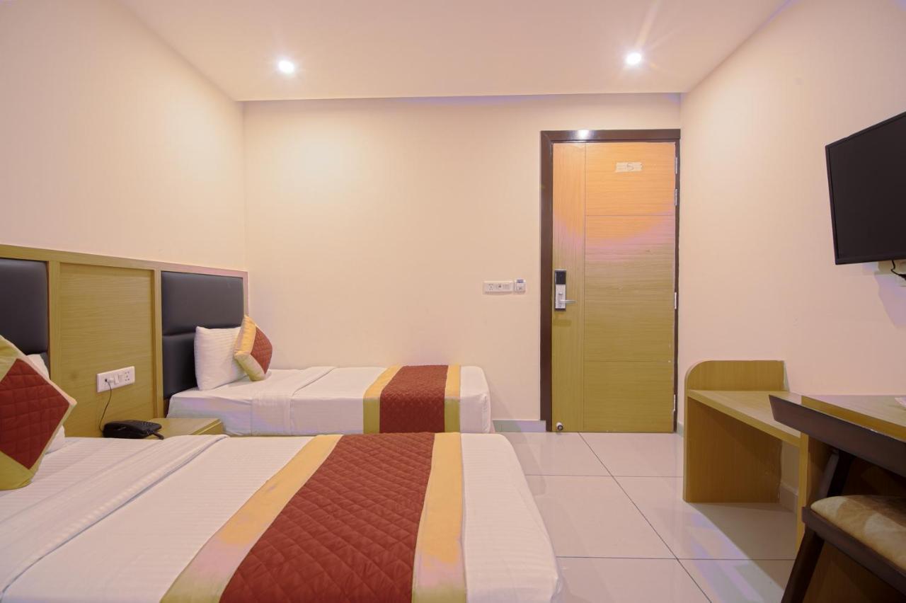 Hotel Del Inn By F9 Hotels - Near Igi Airport New Delhi Extérieur photo