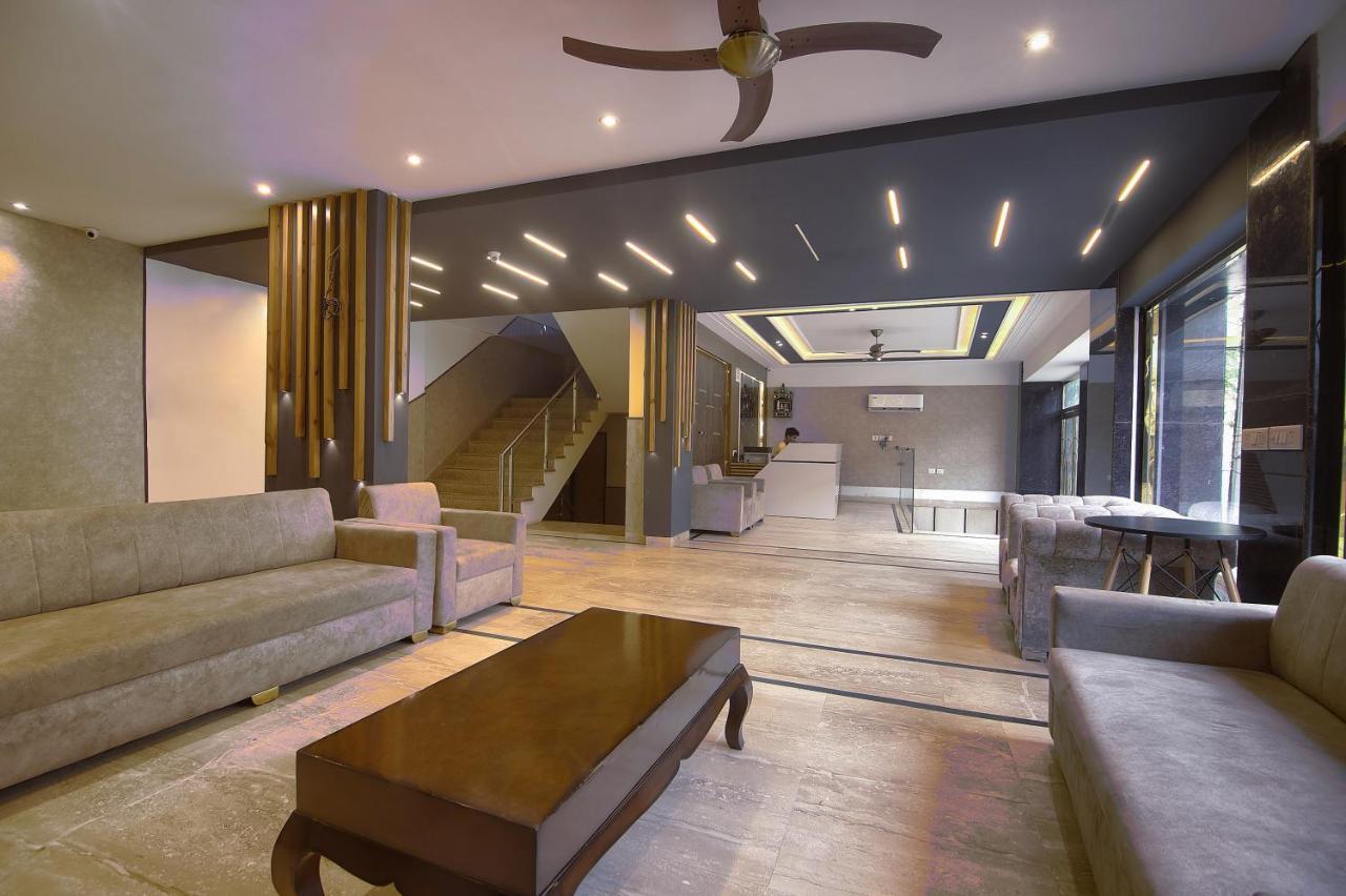 Hotel Del Inn By F9 Hotels - Near Igi Airport New Delhi Extérieur photo